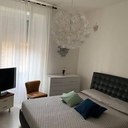 Appartamento Centralissimo Elegante Terni Exteriör bild