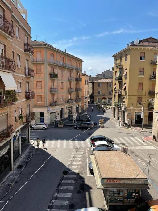 Appartamento Centralissimo Elegante Terni Exteriör bild